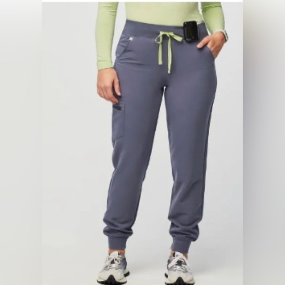 Figs Zamora joggers. Space Navy. Petite XS.